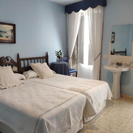 Pension Pura Cuntis Ngoại thất bức ảnh